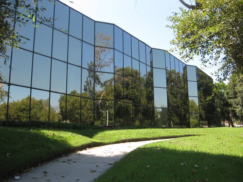 More Photos Of 10601 Civic Center Dr, Rancho Cucamonga Office For Lease
