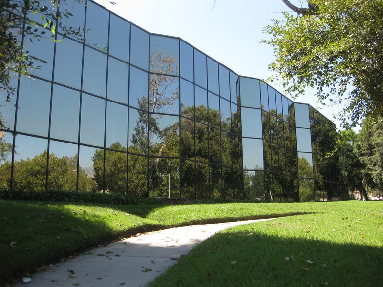 More Photos Of 10601 Civic Center Dr, Rancho Cucamonga Office For Sale