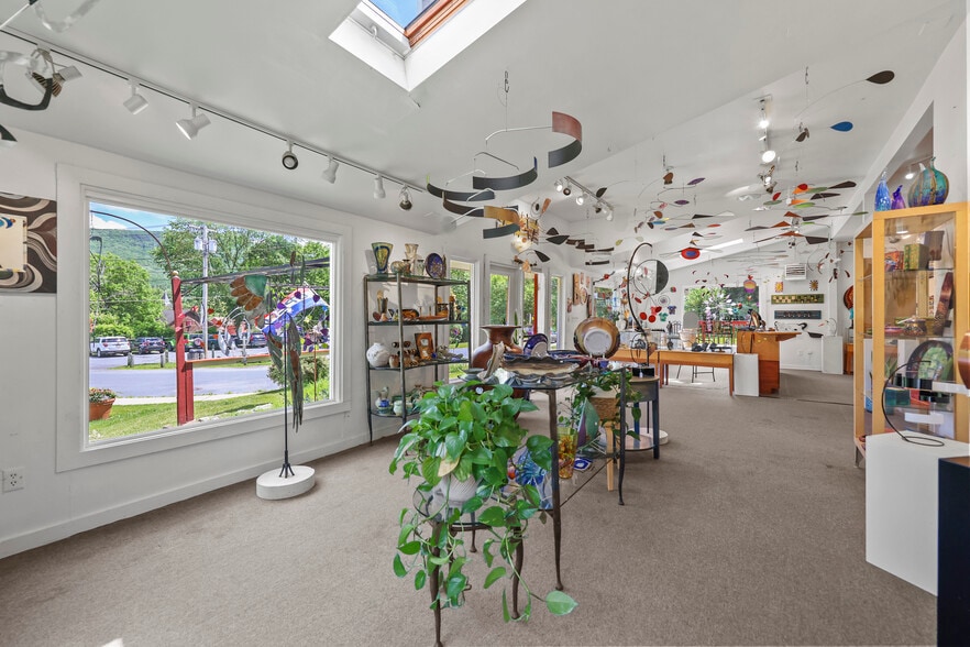 More Photos Of 8 Center St, West Stockbridge Restaurant For Sale