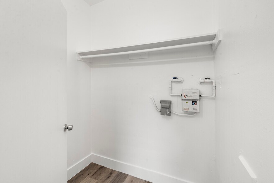 More Photos Of 320 NE 13th Ave, Boynton Beach Apartments For Sale