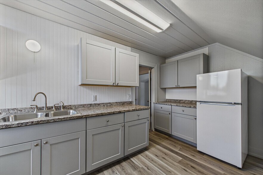 More Photos Of 1645 Main St, Fortuna Apartments For Sale