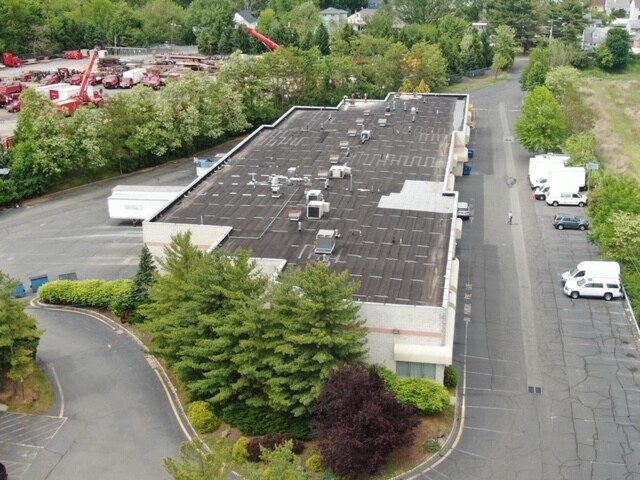 More Photos Of 47-143 Glendale Ave, Edison Light Distribution For Lease