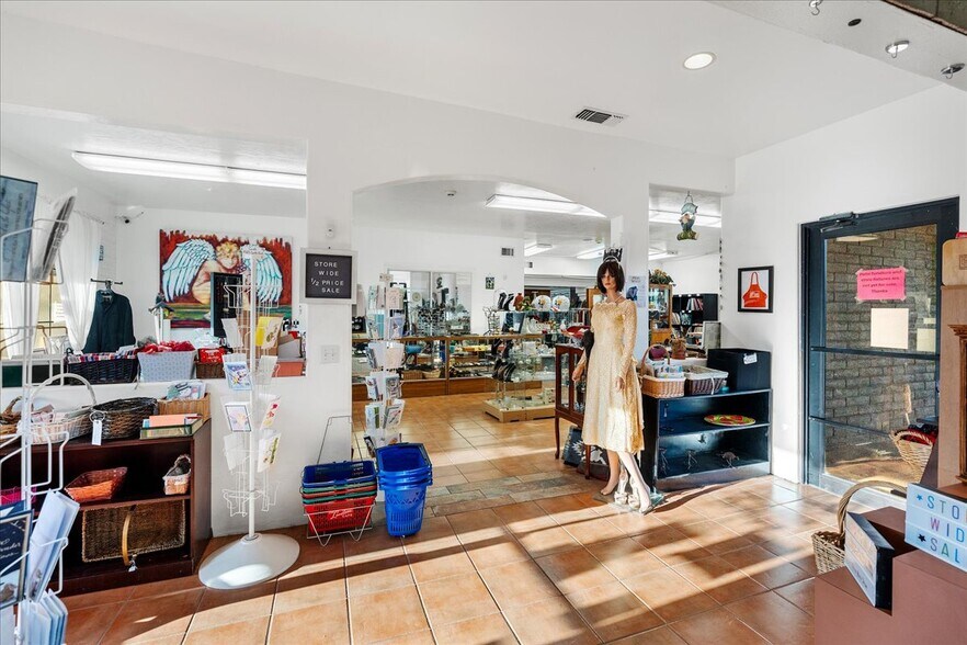 More Photos Of 297 S Main St, Cottonwood Storefront Retail Office For Sale