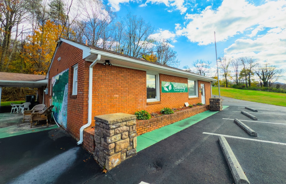 More Photos Of 4542 Blue Ridge Blvd, Blue Ridge Office For Sale