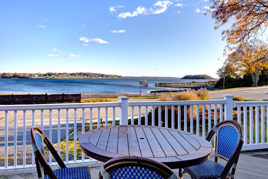 More Photos Of 15 Point Rd, Portsmouth Restaurant For Sale