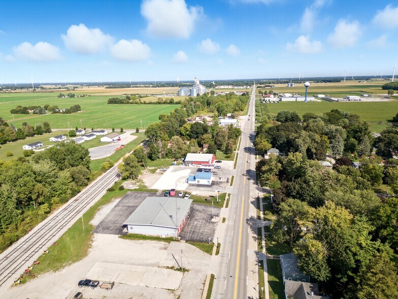 More Photos Of 513 E Saginaw St, Breckenridge Warehouse For Sale