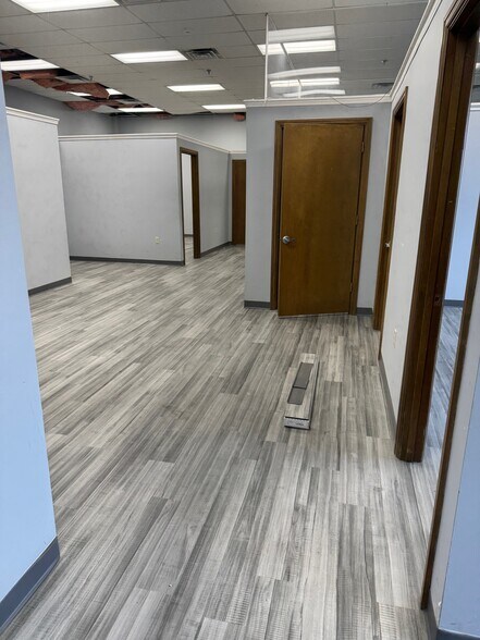 More Photos Of 4404 Hamilton Cleves Rd, Hamilton Warehouse For Lease