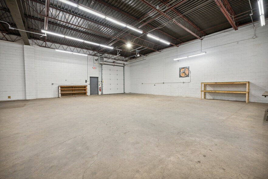 More Photos Of 15 Walnut St, Coshocton Warehouse For Sale