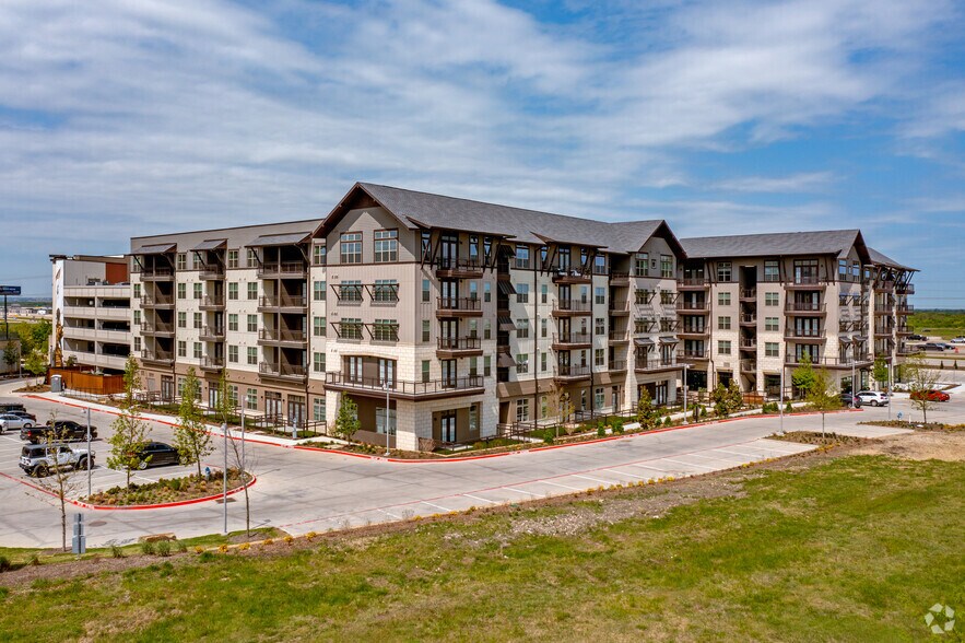 More Photos Of 4440 Highway 121, Lewisville Apartments For Lease