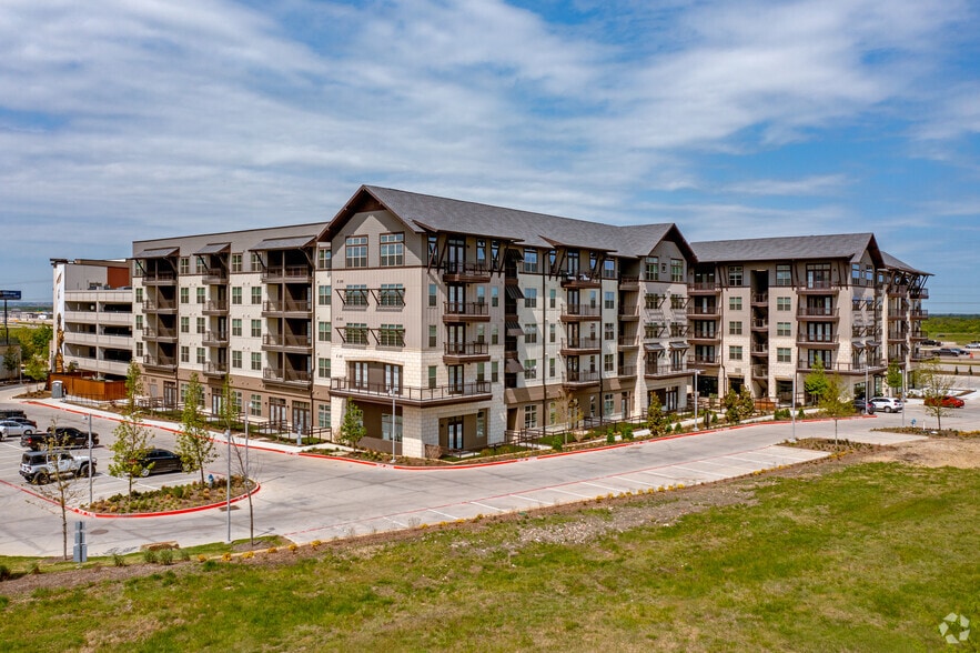 More Photos Of 4440 Highway 121, Lewisville Apartments For Lease