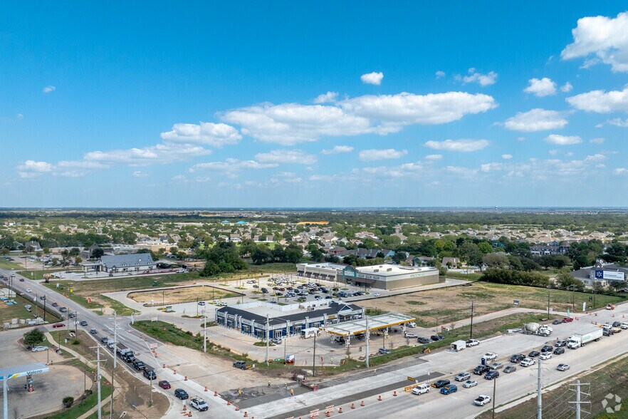 More Photos Of 26601 University Dr, Providence Village Service Station For Sale