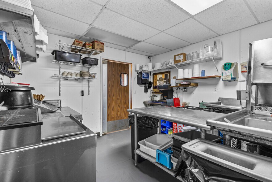 More Photos Of N4111 S Lakeshore Dr, Markesan Restaurant For Sale