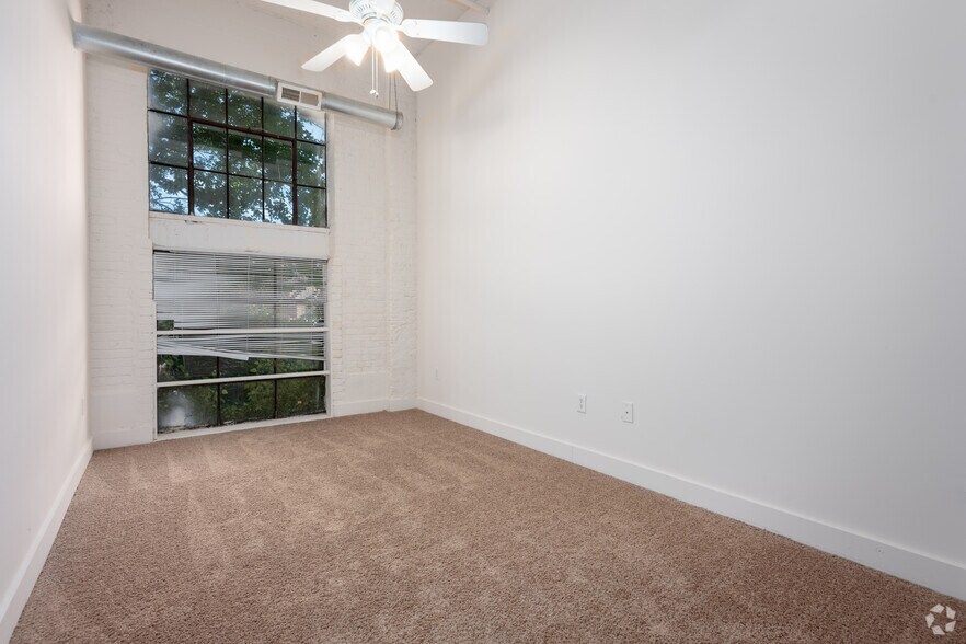 More Photos Of 614 Lynn St, Danville Apartments For Lease