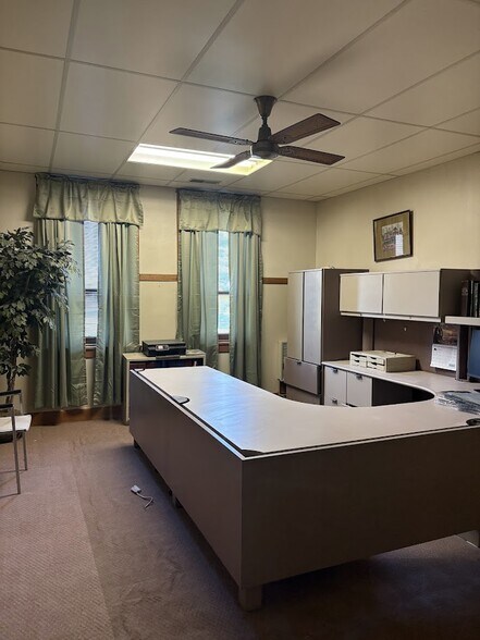 More Photos Of 2200 Terminal St, Niles Warehouse For Sale