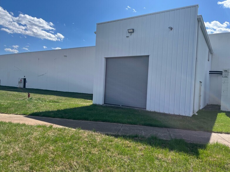 More Photos Of 310 Founders Ln, Appomattox Manufacturing For Sale