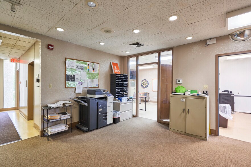 More Photos Of 682 W Market St, Akron Medical For Sale