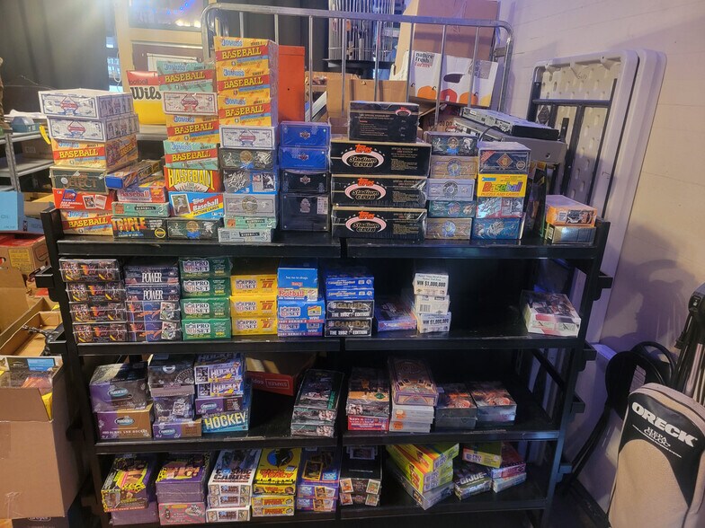 More Photos Of 1045 Eagon St, Barberton Manufacturing For Sale