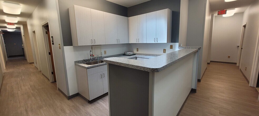 More Photos Of 101 Commerce Park Dr, Westerville Medical For Lease