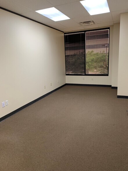 More Photos Of 6601 Cypresswood Dr, Spring Medical For Lease