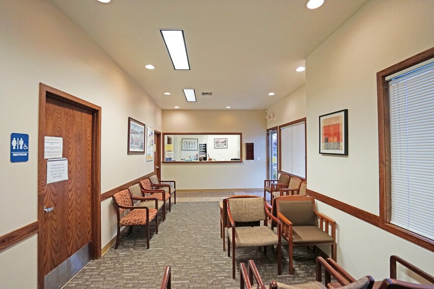 More Photos Of 3901 Creekside Loop, Yakima Medical For Lease