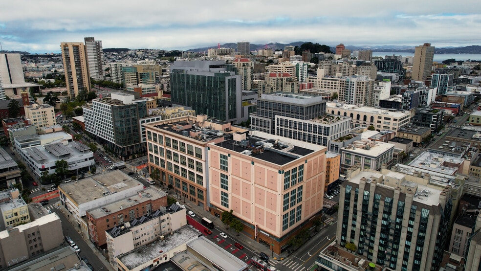 Primary Photo Of 1000 Van Ness Ave, San Francisco Apartments For Lease