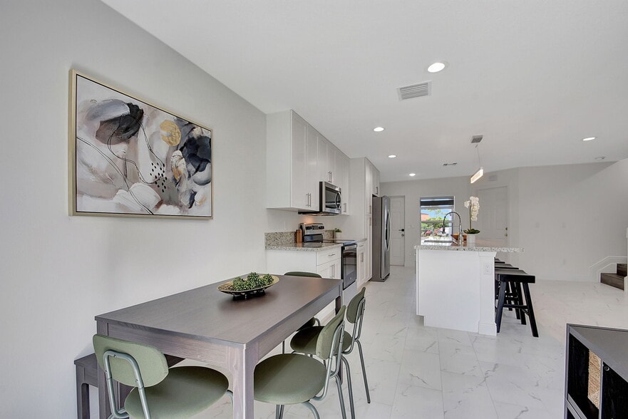 More Photos Of 3871 Patio Ct, Lake Worth Apartments For Sale