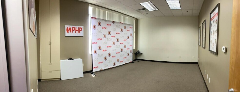 More Photos Of 73700 Dinah Shore Dr, Palm Desert Research And Development For Lease