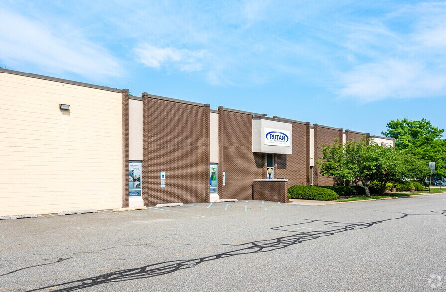 More Photos Of 3 North St, Waldwick Light Distribution For Sale