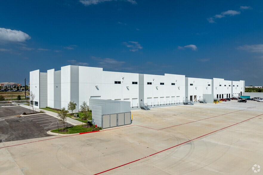 More Photos Of New Hope Rd, Cedar Park Unknown For Lease