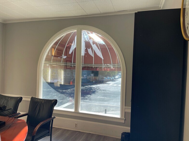 More Photos Of 370 Grand Ave, Oakland Office Residential For Lease