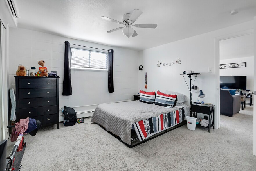 More Photos Of 1045 Balsam St, Lakewood Apartments For Sale