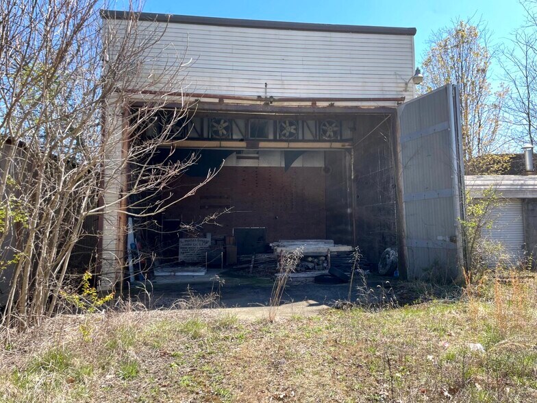 More Photos Of 3016 Highway 81, Fall Branch Land For Sale