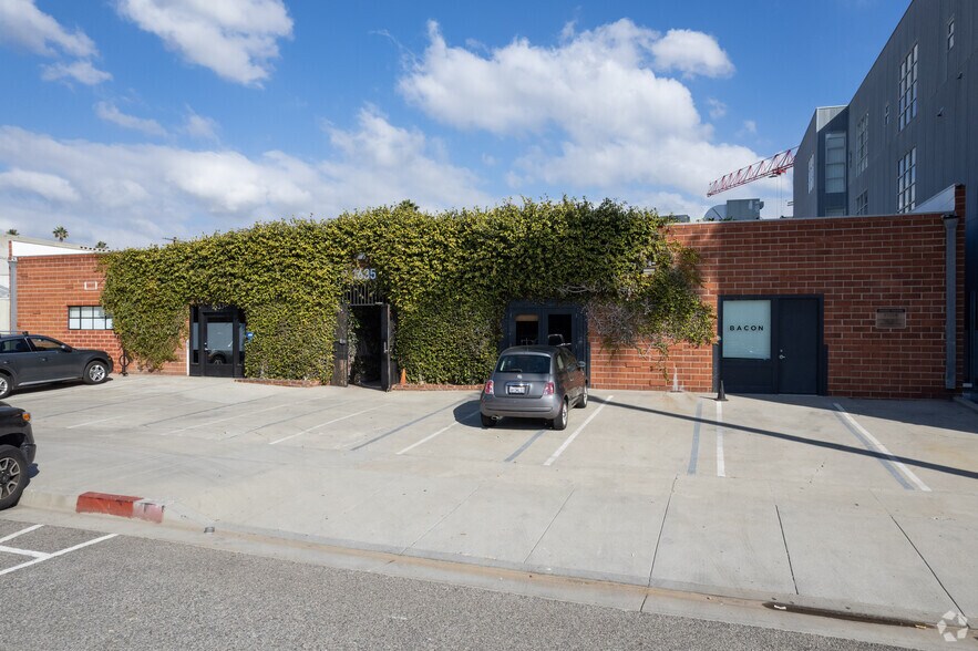 Primary Photo Of 1635-1637 12th St, Santa Monica Office For Lease