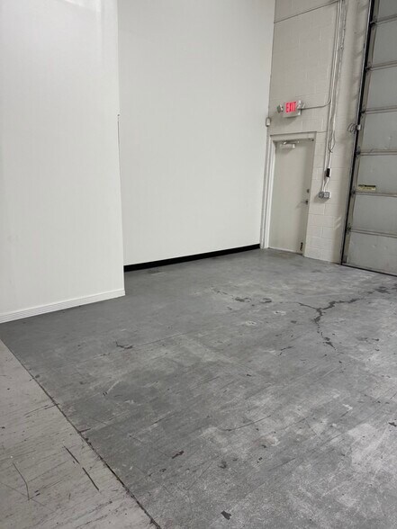 More Photos Of 3555 S 700 W, Salt Lake City Warehouse For Lease