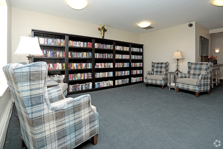 More Photos Of 3345 Military St, Port Huron Apartments For Sale