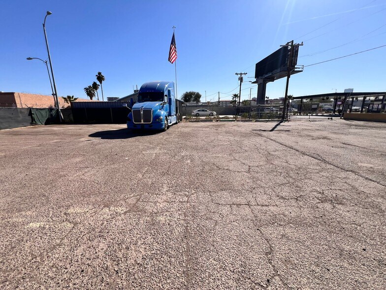 More Photos Of 4145 N. 8th St, Phoenix Land For Lease