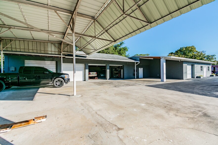 More Photos Of 4615 N 34th St, Tampa Warehouse For Sale