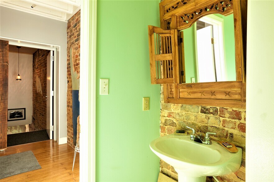 More Photos Of 51 Elliott St SW, Atlanta Storefront Retail Residential For Sale