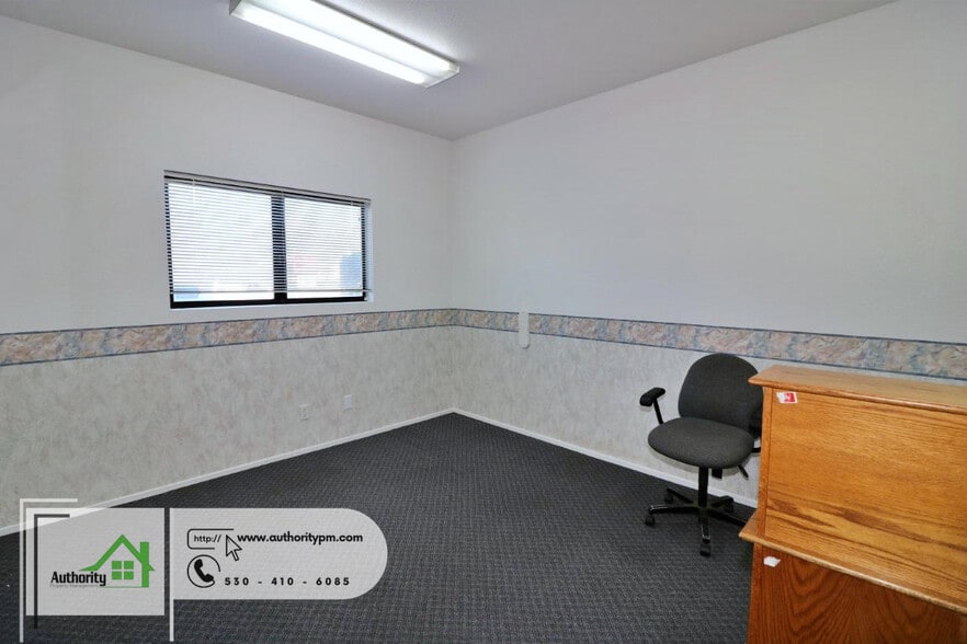 More Photos Of 1849 Keystone Ct, Redding Specialty For Lease