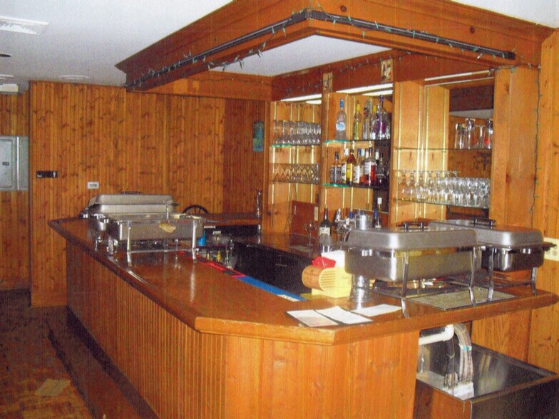 More Photos Of 62 Wood Rd, Chester Freestanding For Sale