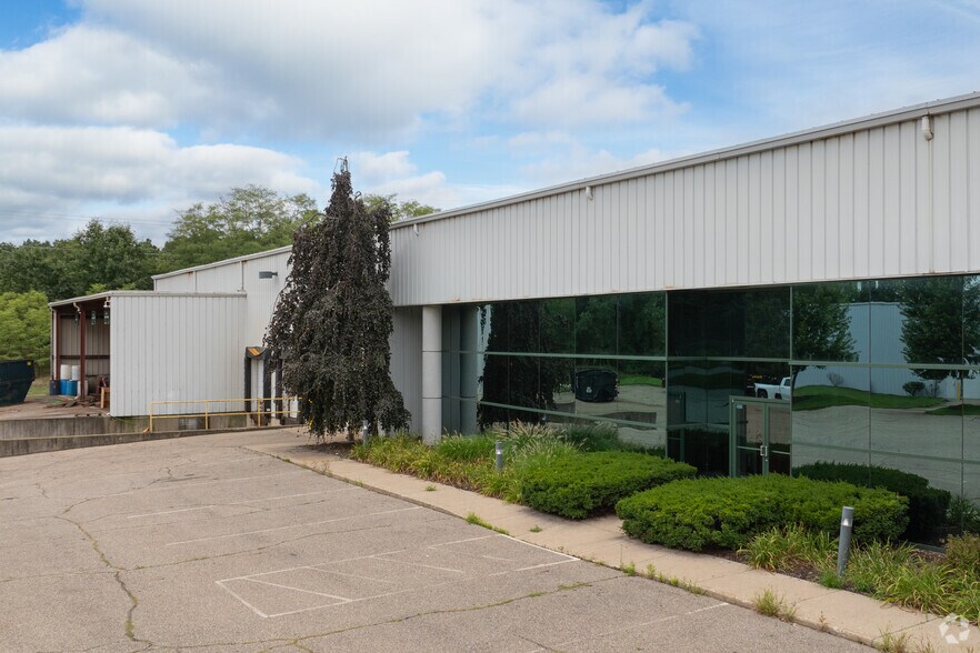 More Photos Of 4850 E Fulton St, Ada Warehouse For Sale