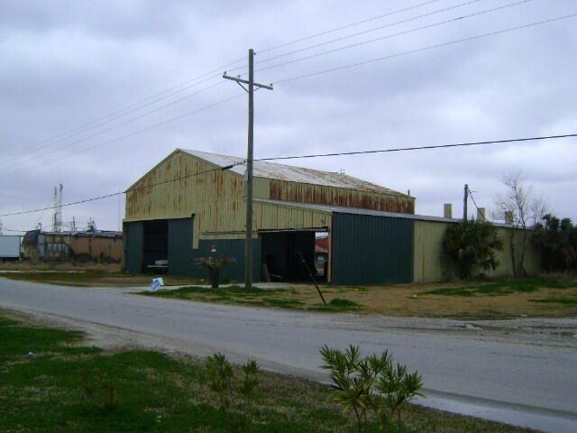 More Photos Of 280-285 Marina Rd, Chalmette Industrial For Sale