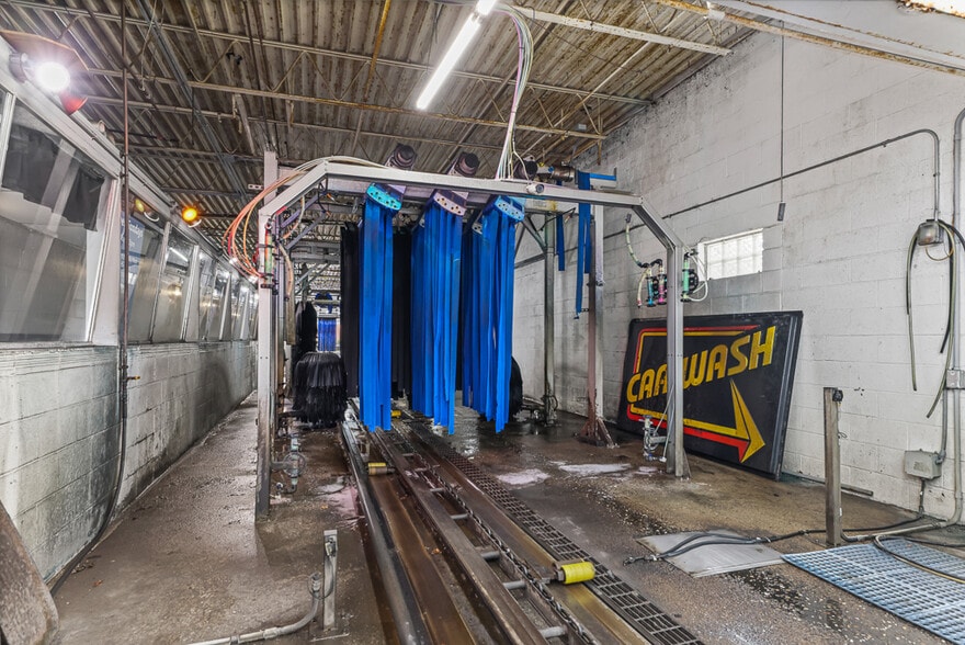 More Photos Of 44 E Harrison St, Alliance Carwash For Sale