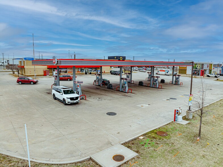 More Photos Of 1503 S Range Line Rd, Joplin Service Station For Sale