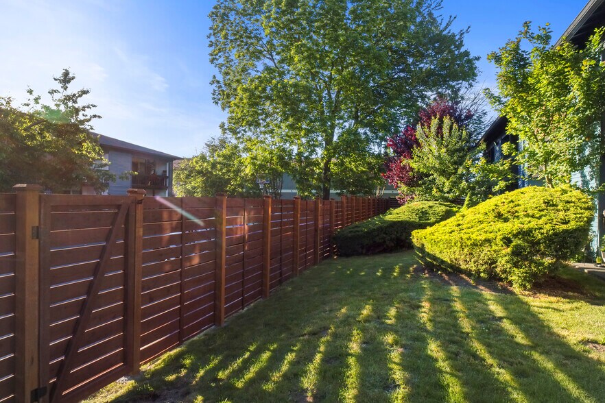 More Photos Of 7234 47th Ave NE, Marysville Apartments For Sale