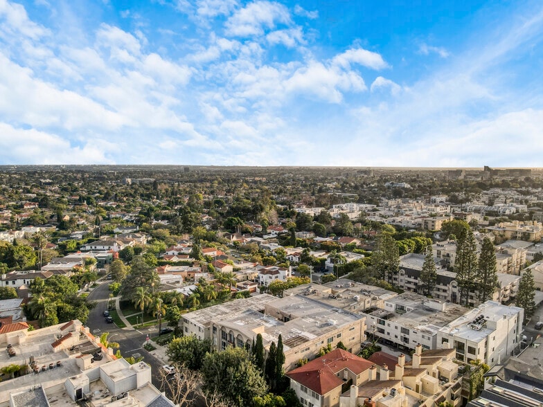 More Photos Of 1833 Westholme Ave, Los Angeles Apartments For Sale