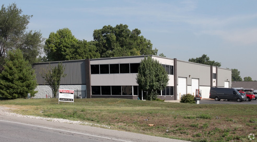 More Photos Of 2 Gasoline Aly, Indianapolis Warehouse For Lease