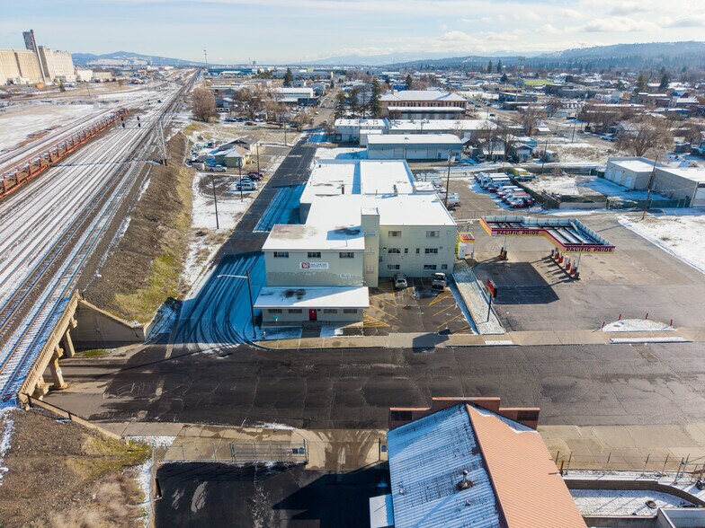 More Photos Of 130-134 N Madelia St, Spokane Manufacturing For Sale