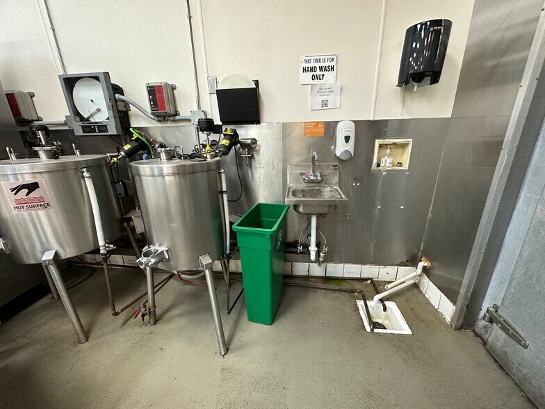 More Photos Of 1701 1st St, San Fernando Food Processing For Sale