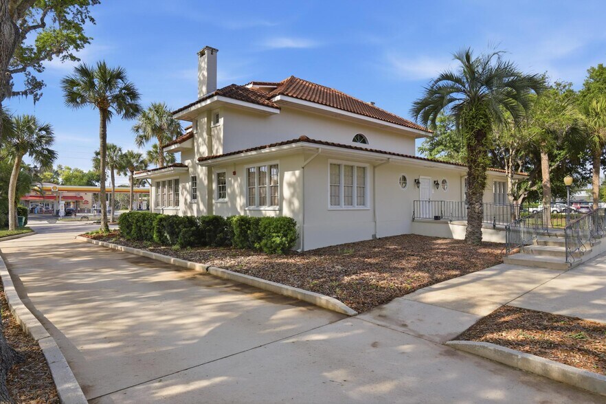 More Photos Of 431 E New York Ave, Deland Office For Sale